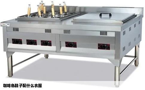 咖啡色鞋子配什么衣服